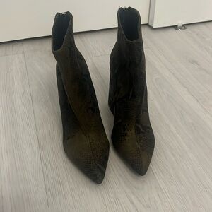 Fashion Nova Deep Green & Black Heeled Booties, Size 6.5